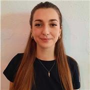 Diplomata al Liceo Scientifico Carlo Cattaneo e laureata in Scienze sociali, offro lezioni di matematica e inglese per ragazzi/e fino alla terza media